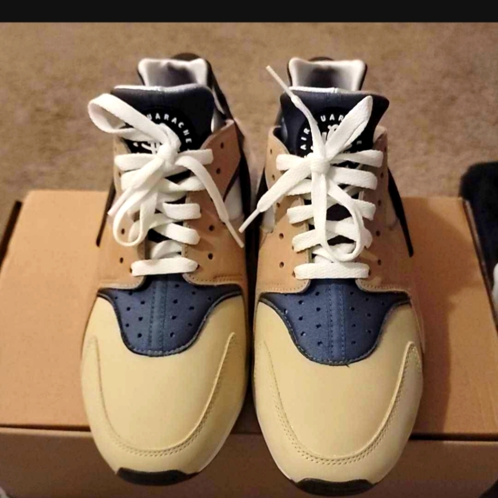 Air huarache OG 'escape' price is firm